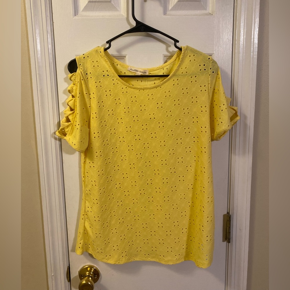 yellow blouse